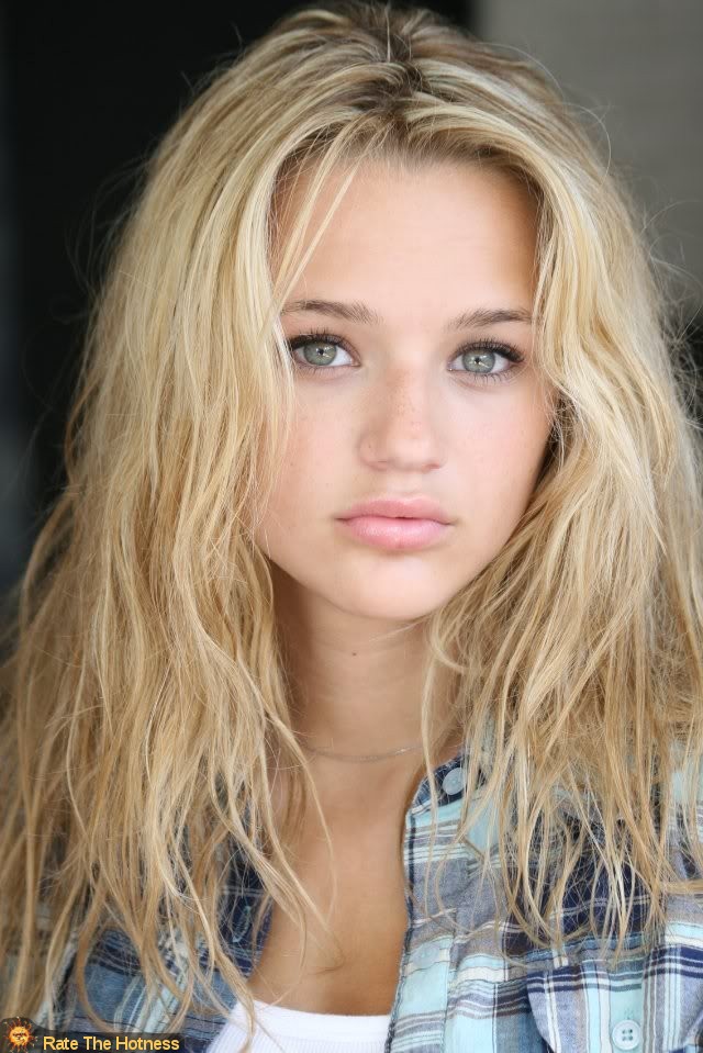Pretty girl with blonde hair and green eyes